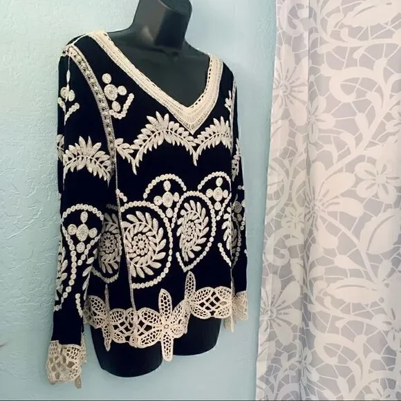 LAPIS Black & Cream Floral Lace Crochet Boho Blouse Size Small - Picture 5 of 14